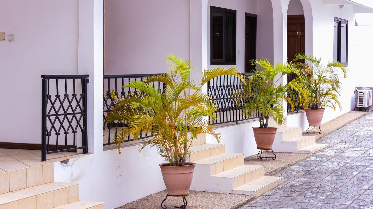 Lavender Lodge Hotel Accra Exteriör bild
