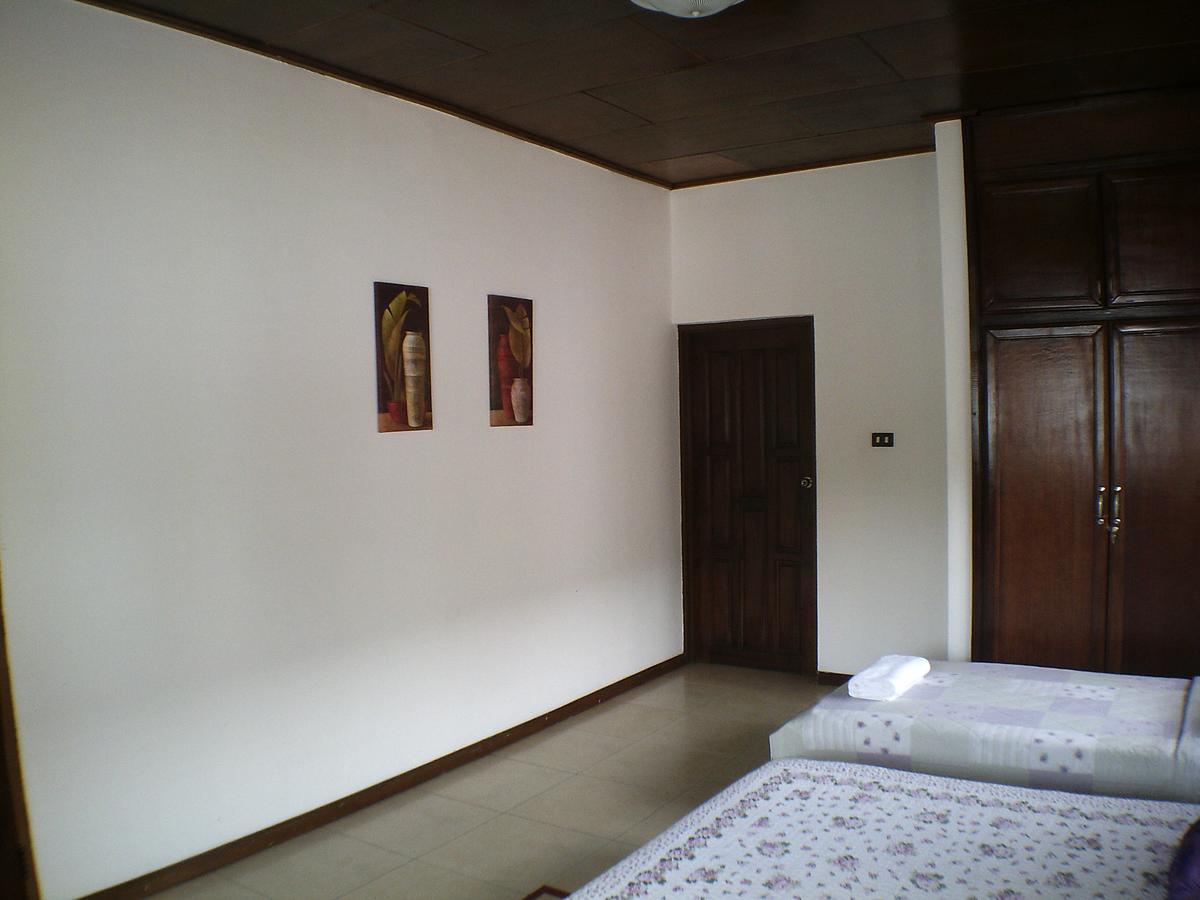 Lavender Lodge Hotel Accra Exteriör bild